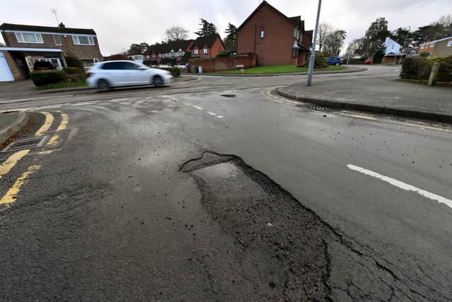 Pothole on Linden Lea.
