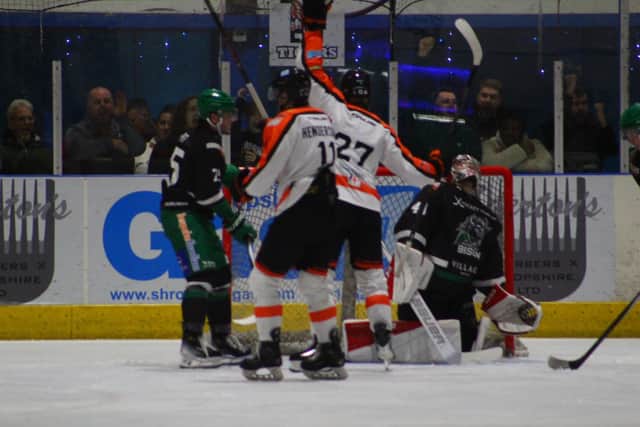 Telford make an appeal against Basingstoke.  Pic: Lauren Rankin