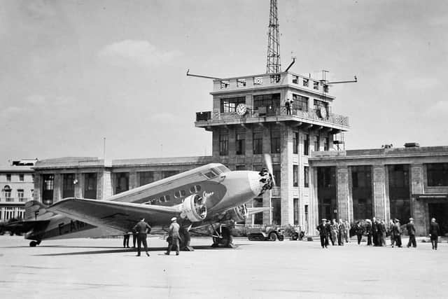 The Air Union airliner Golden Clipper about to leave Croydon airport for Paris in May 1933.