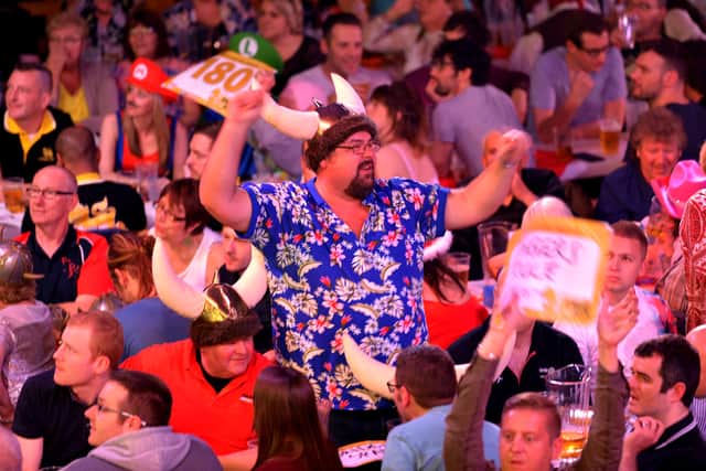 Fans in 2015