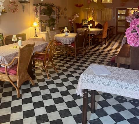 Heartleys by Katie has opened in Shrewsbury.