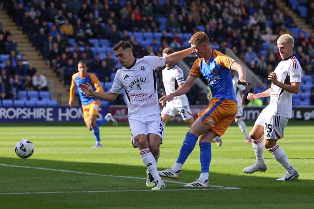 Sam Clucas scores for Shrewsbury Town
