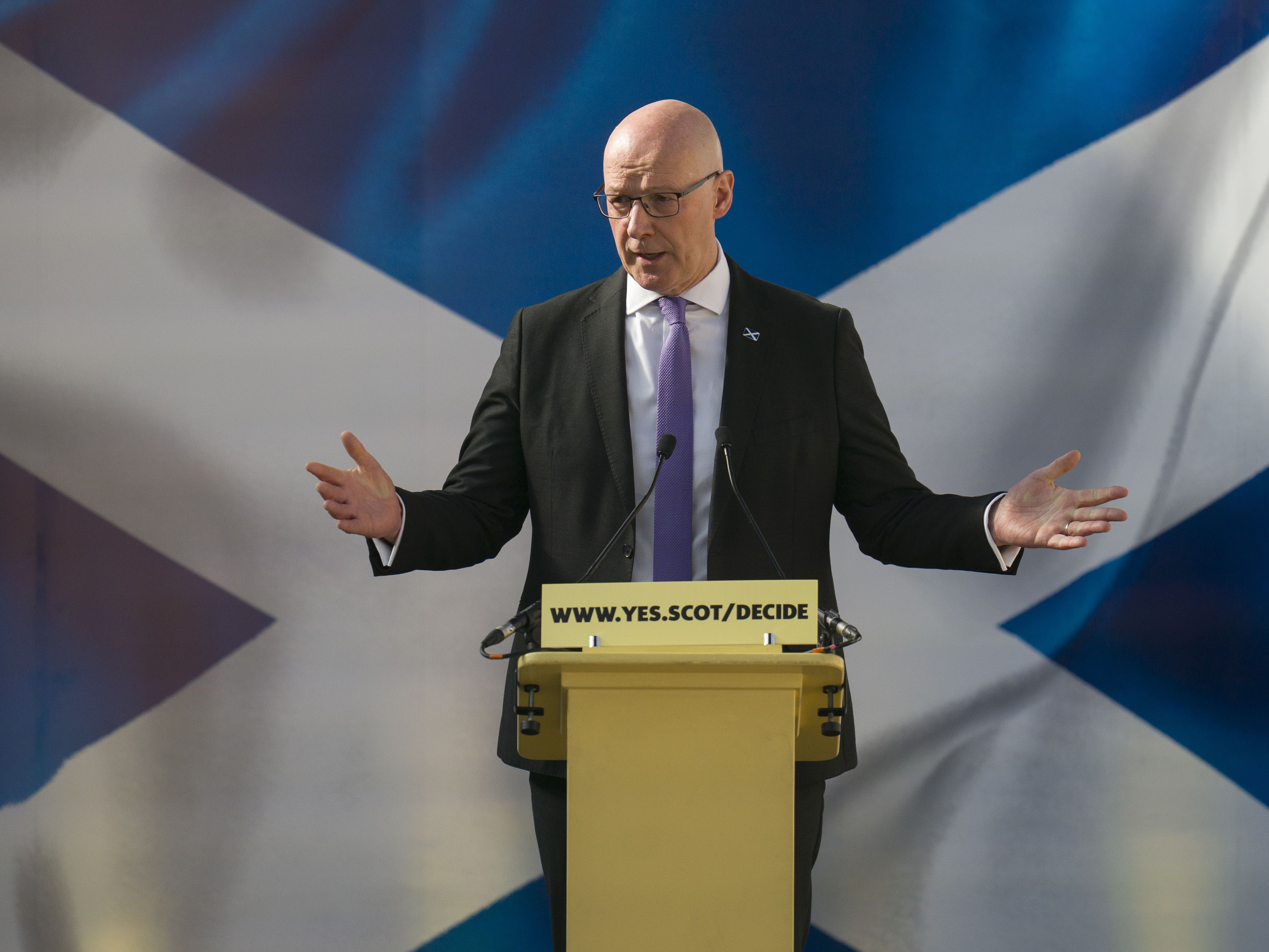 Swinney accuses Starmer of ‘toadying along behind Farage’ on immigration