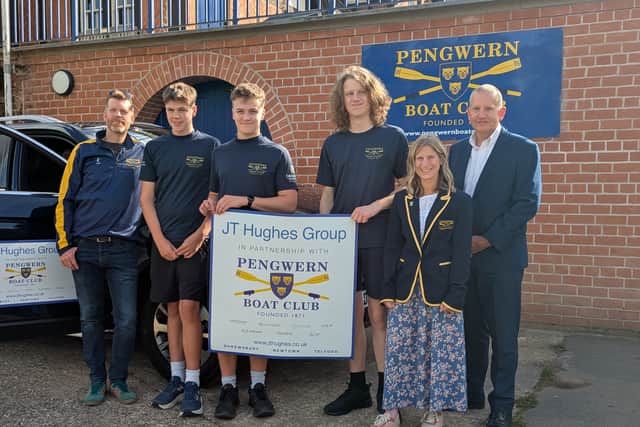 Junior Rowers from Pengwern Boat Club in Shrewsbury say thank you to JT Hughes for lending a towing vehicle to help them get boats to races. Picture: Katy Rink/My Shrewsbury