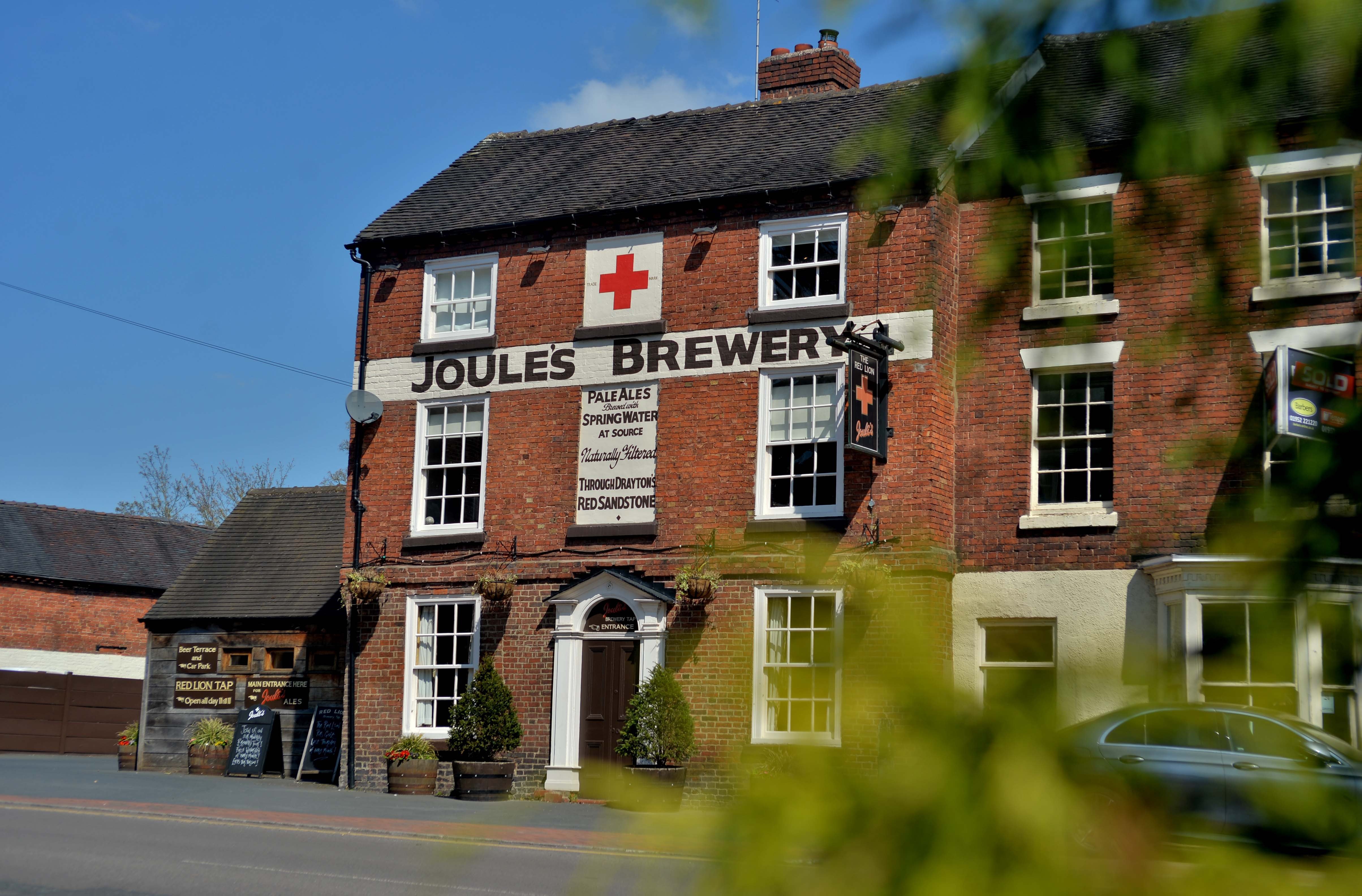 Shropshire pubs handed awards for quality of their beer at Joule’s ...