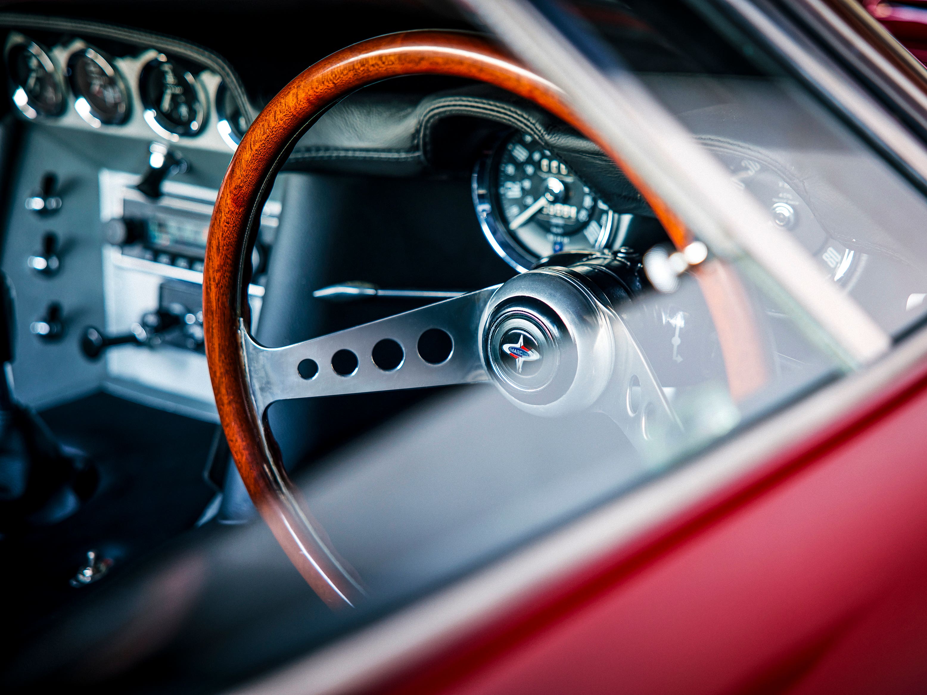 British sports car maker Marcos set to return