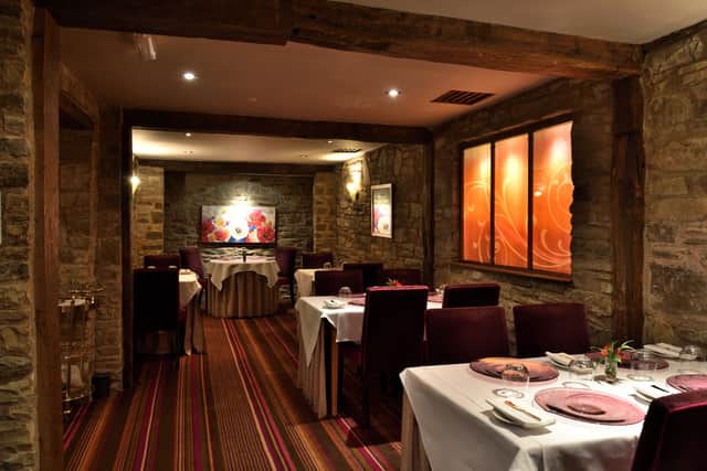 Inside Mortimers