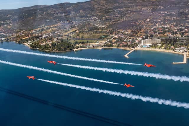 Jaw-dropping video shows Red Arrows practising for display season ...