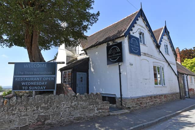 The Threehorse Shoes sits in the centre of Alveley