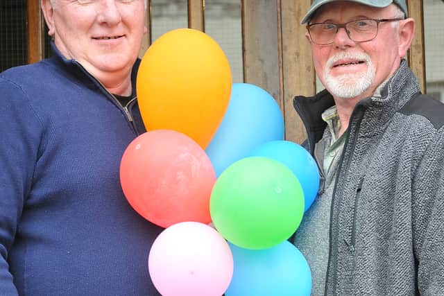 Andy and Peter getting the balloons ready!