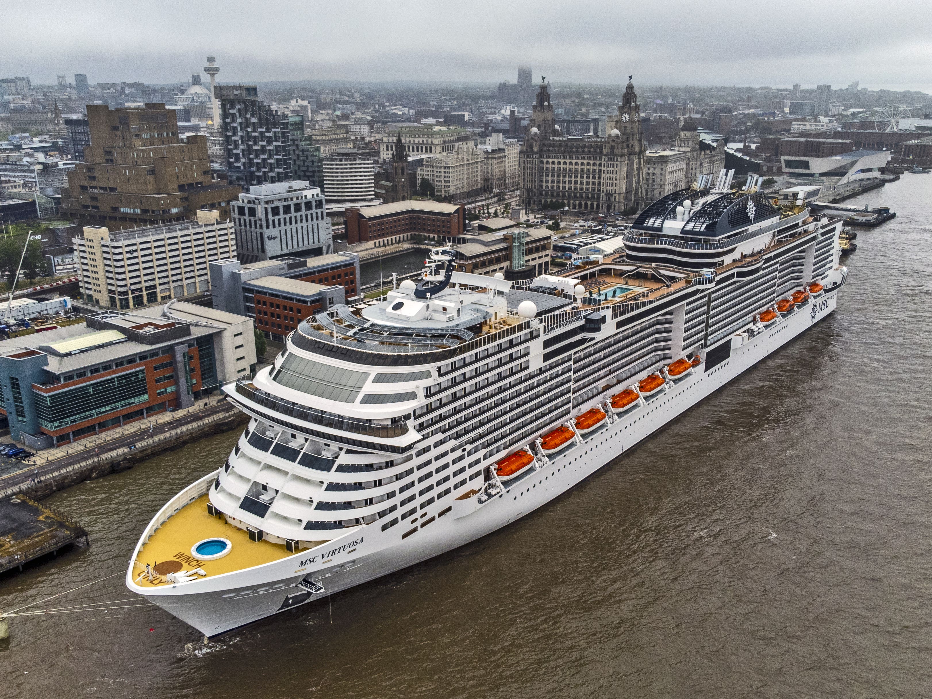 Friends pay tribute to wall of death operator who died in cruise ship ...