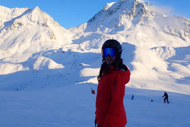 Sarah Derry in Les Arc resort