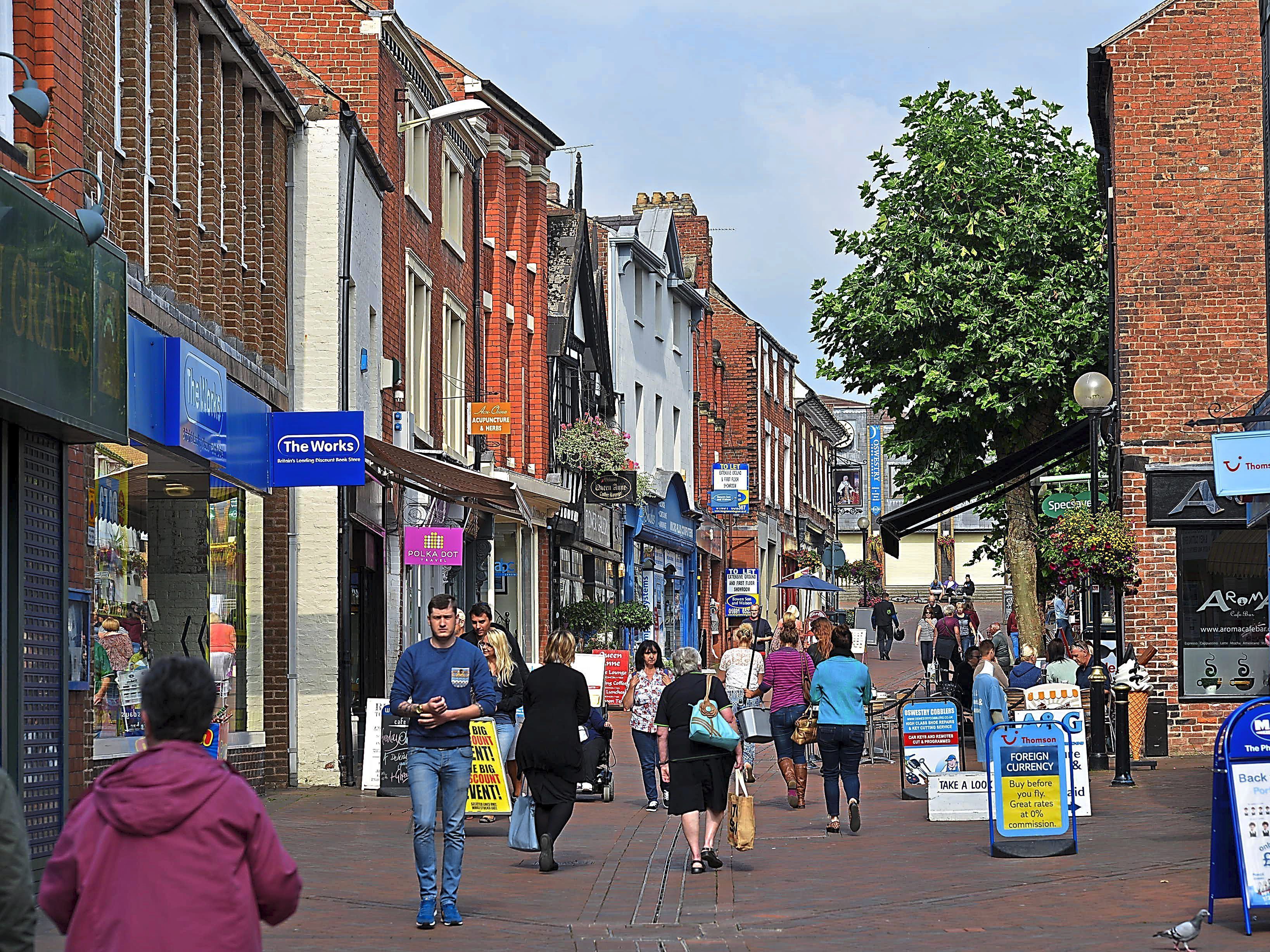 Green light to revamp 'uninhabitable' Oswestry town centre building