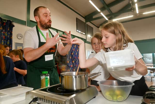 Stephen Guy ( aka The Hungry Guy), and pupils Maya and Emilia, both nine, 