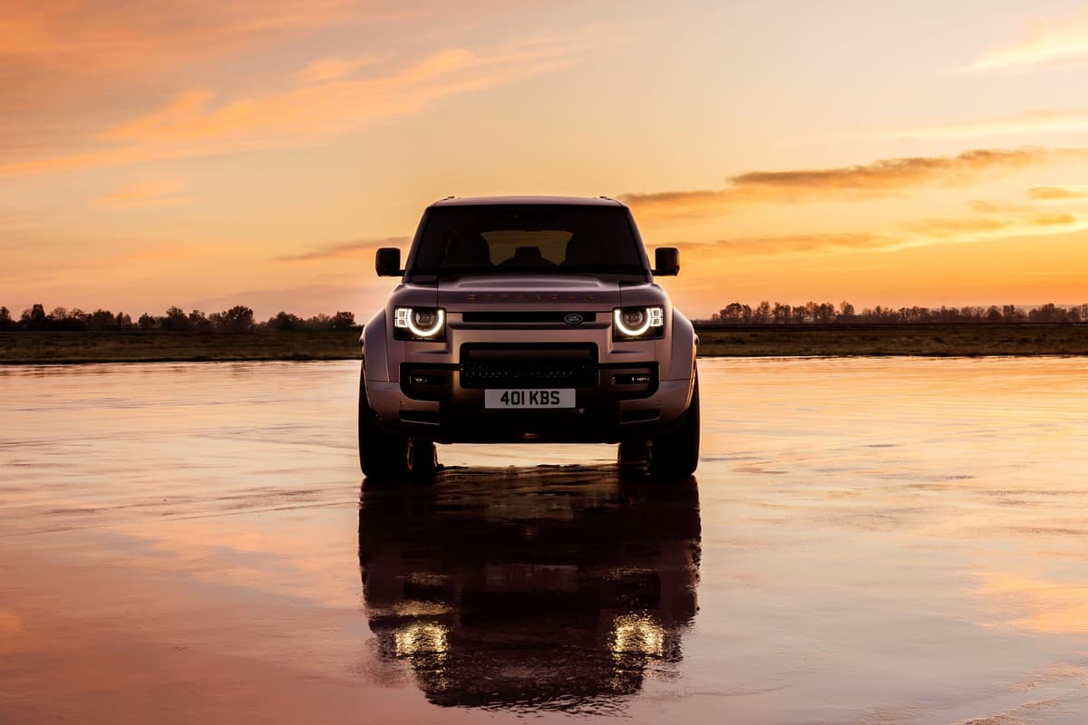 Jlr Car Rccd JLR's car sales rise in first quarter