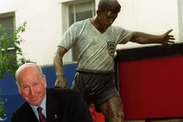Sir Bobby with the statue
