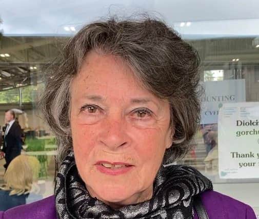 Rosemarie Harris