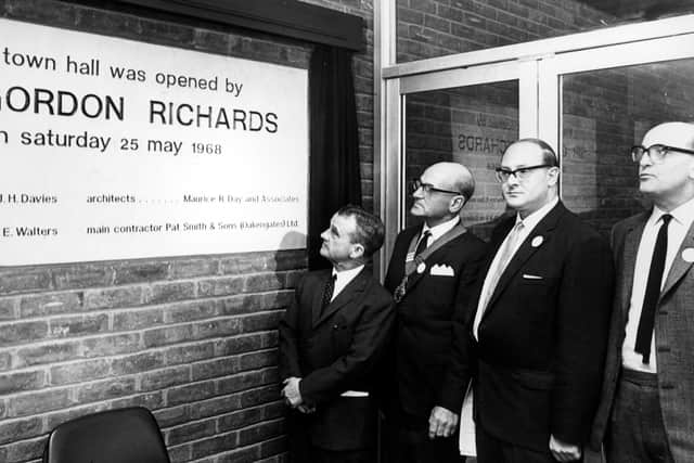 Sir Gordon Richards (left) opens Oakengates Town Hall on May 25, 1968.