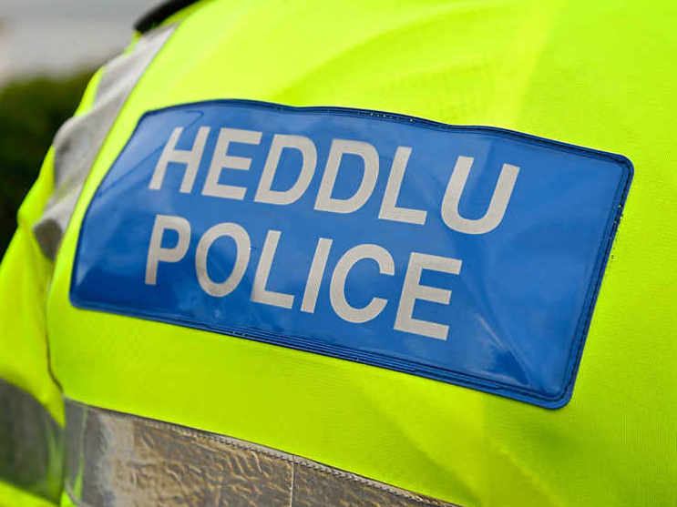 Appeal after teenager ‘sexually assaulted and stalked’ on canal path