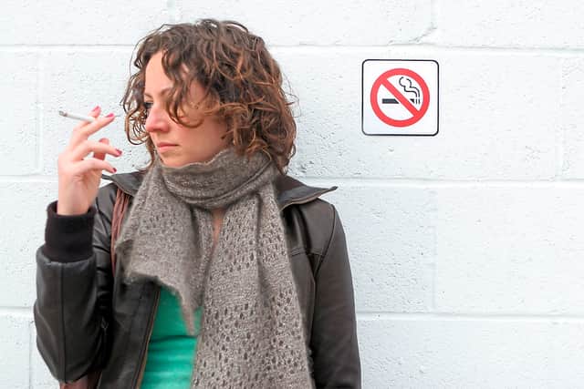Young smokers put themselves at risk
