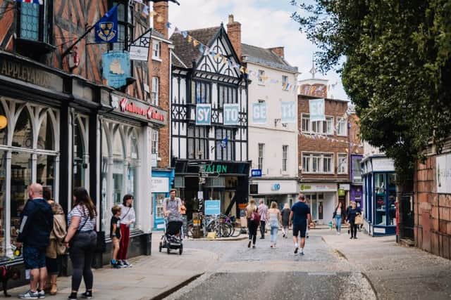 High Street is closed to traffic