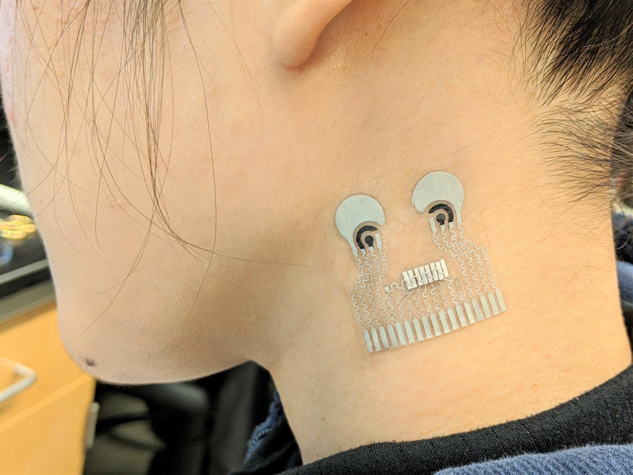Skin patch brings scientists closer to wearable, all-in-one health monitor