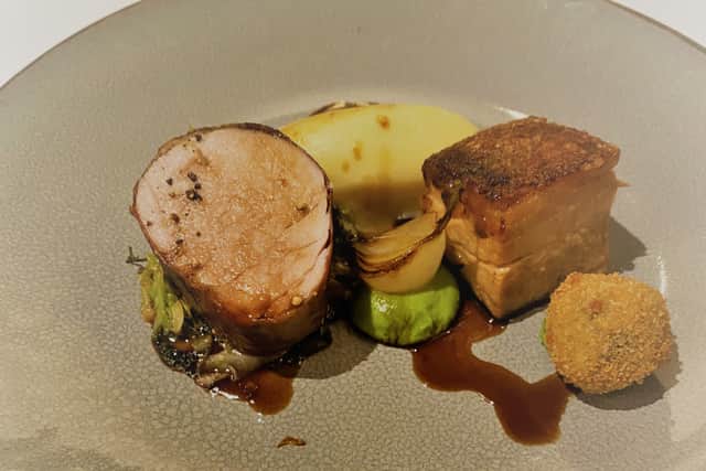 Pork tenderloin with savoy cabbage and shallot