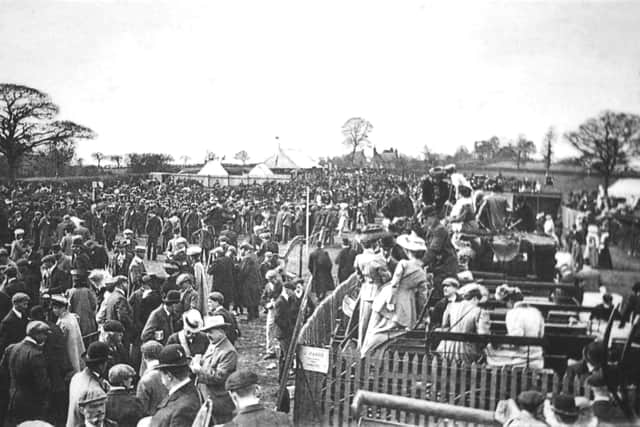 Racing at Bridgnorth (Clive Gwilt)