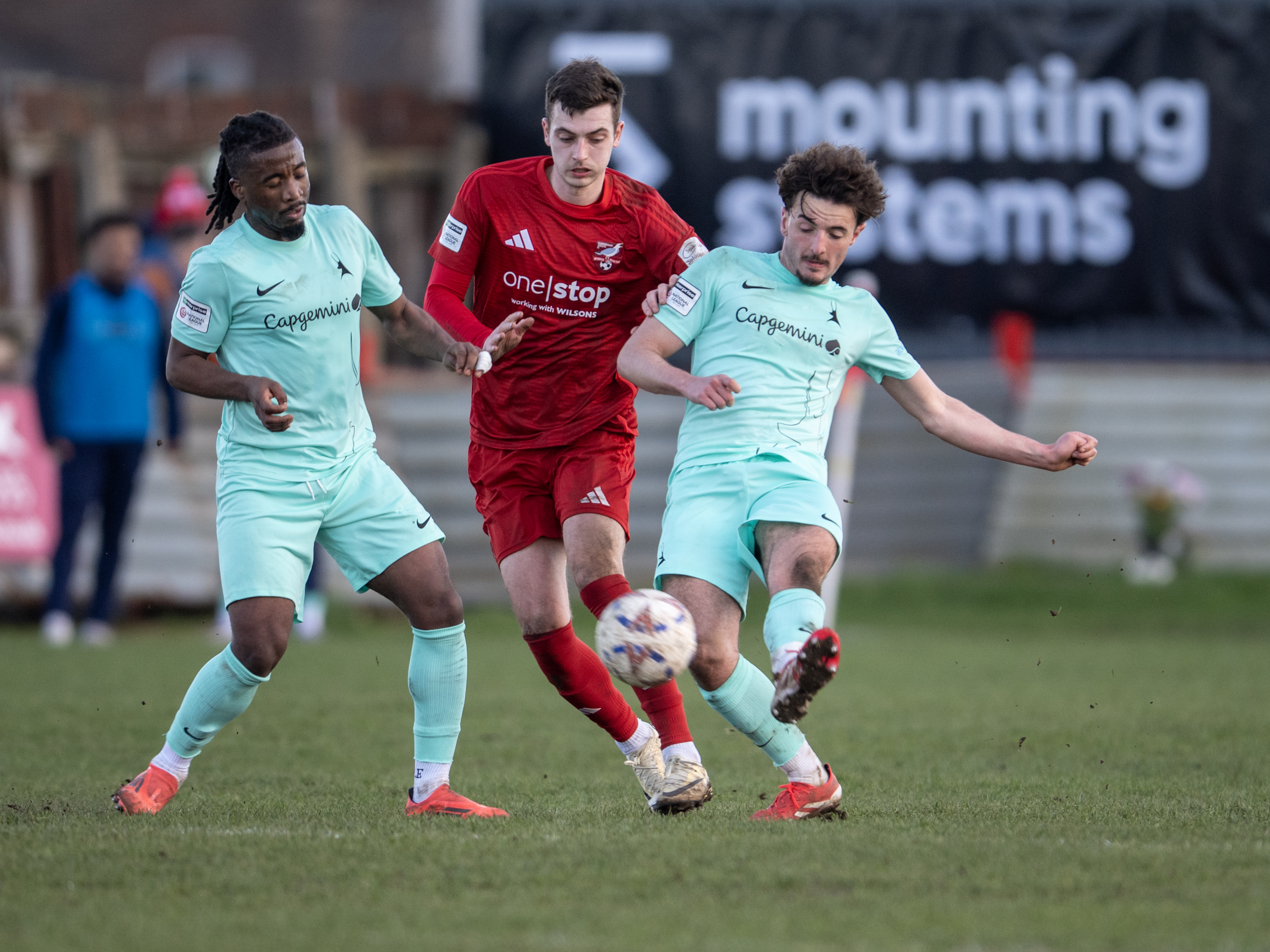 AFC Telford United announce two returning players