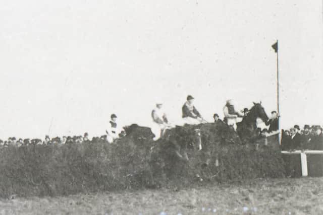 Racing at Bridgnorth (Clive Gwilt)