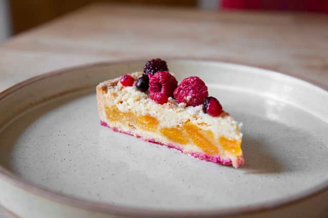 apricot tart