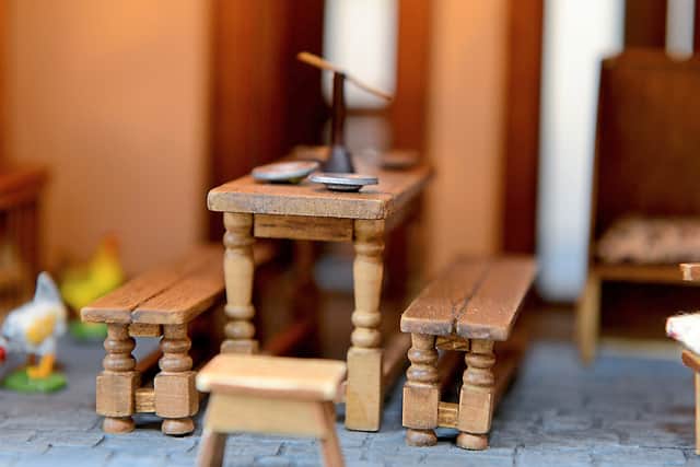 Tiny table – inside the model homes