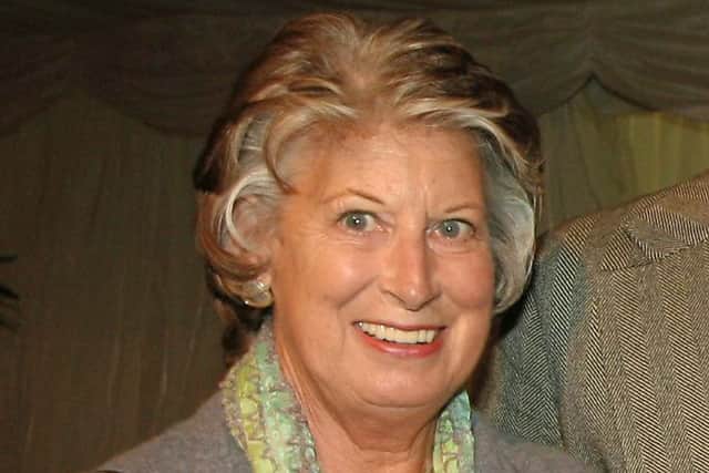  Annie Gabb