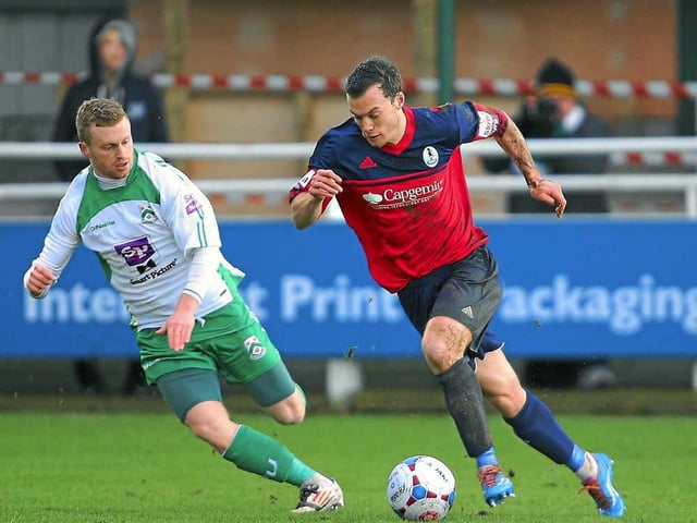 Shaun Whalley of AFC Telford United and Jamie Yates of North Ferriby United