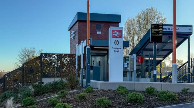 Pineapple Road station
