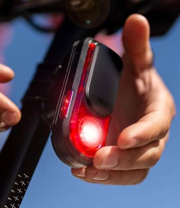 This amazing little device can read the road behind you and alert you to approaching cars