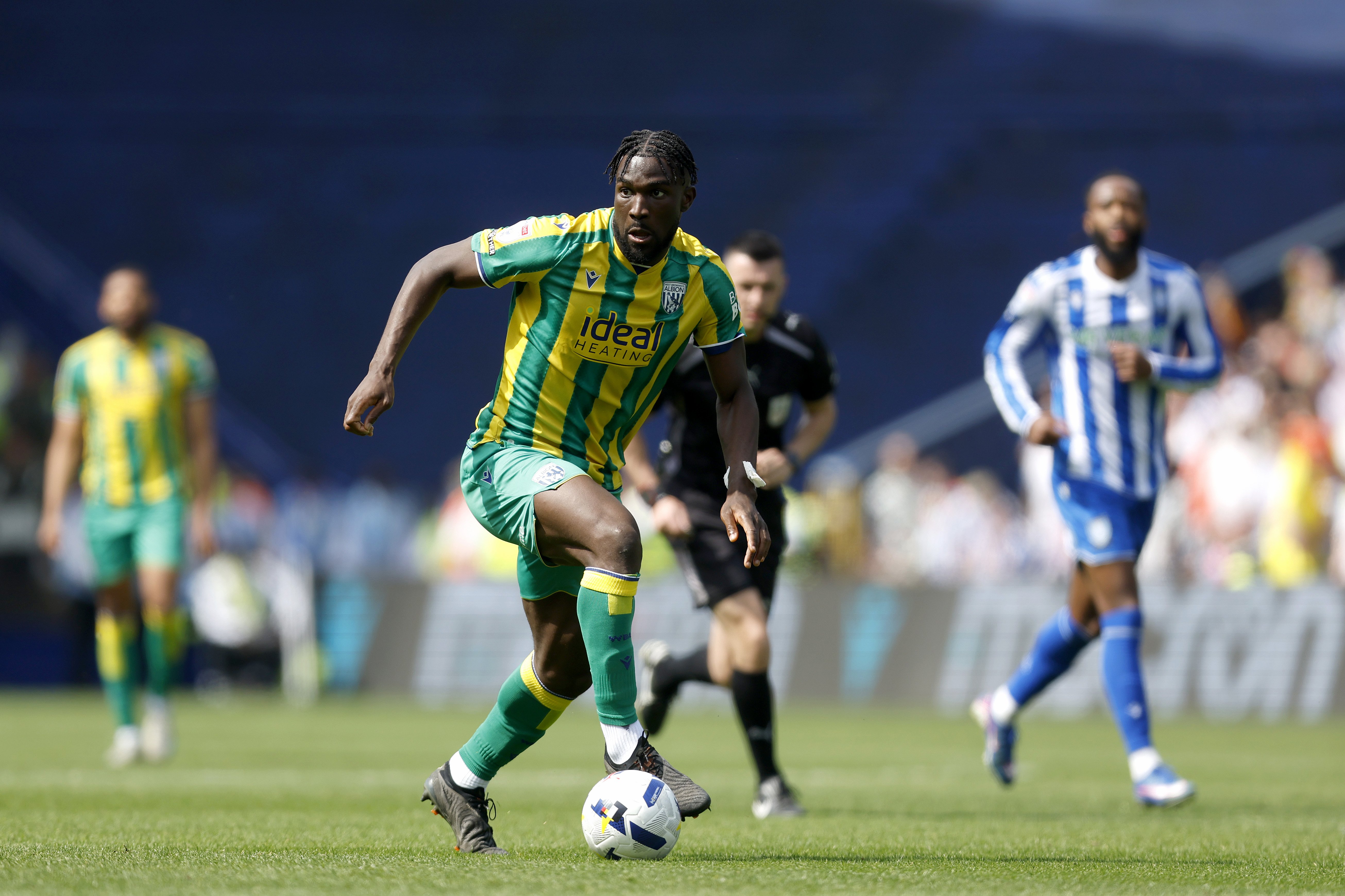 West Brom must box clever in attacking transfer dealings - striker hero