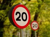 20mph speed limit signs