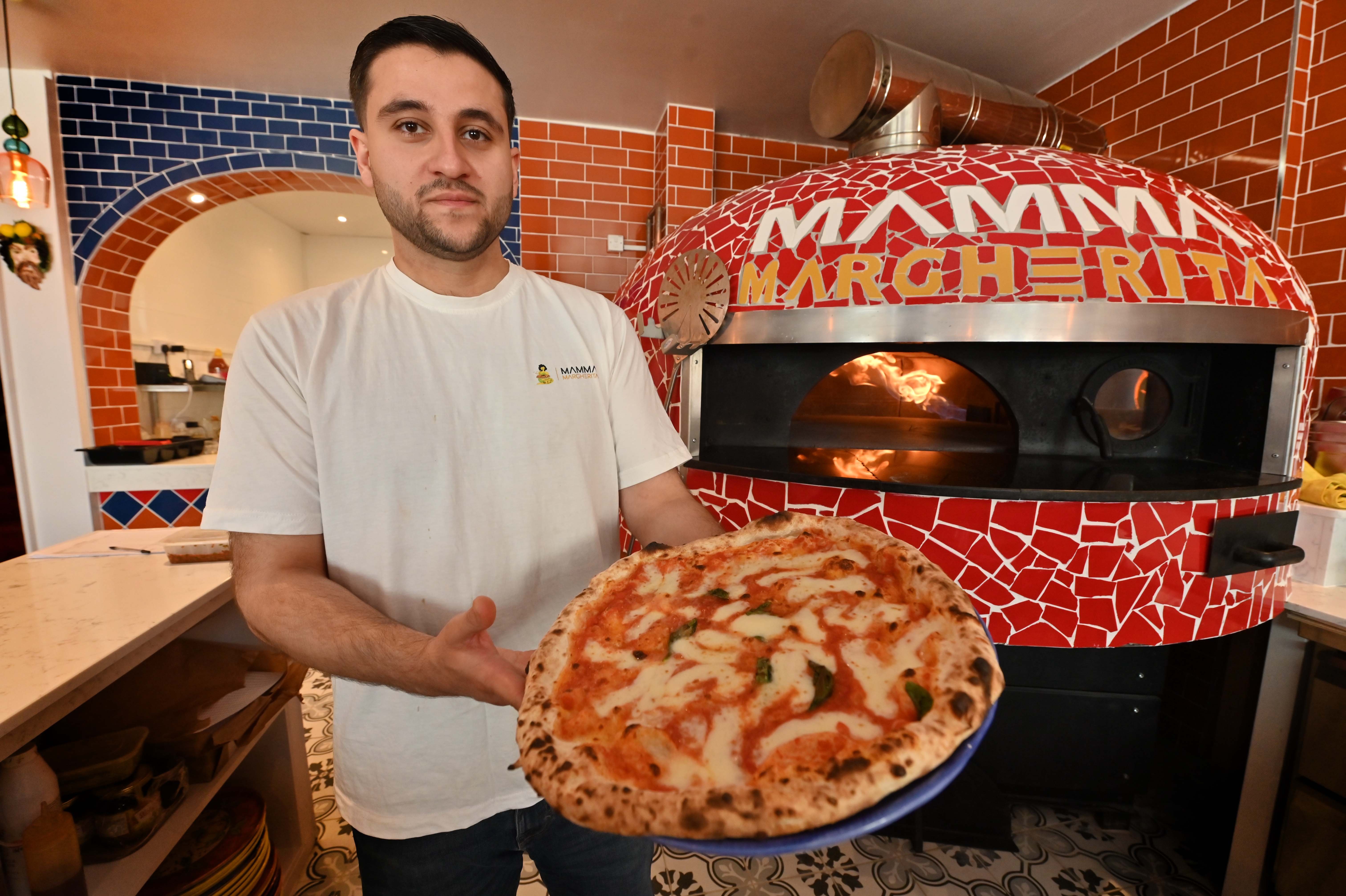 Watch: Shrewsbury's newest pizza restaurant shows how to cook the ...