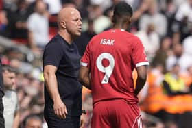 Arne Slot and Alexander Isak