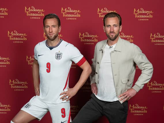 Harry Kane with his wax figure at Madame Tussauds