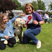 Emi, Best in Show Declan, and judge Jo