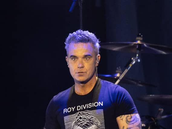 Robbie Williams: BRITs Week 26 for War Child