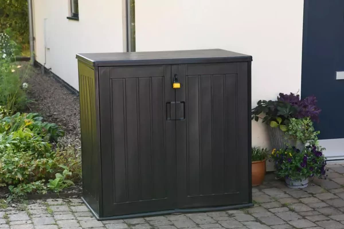 Garden storage box and 775L shed get 29% off with free delivery