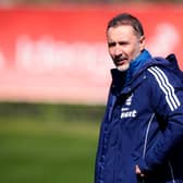 Vitor Pereira at training