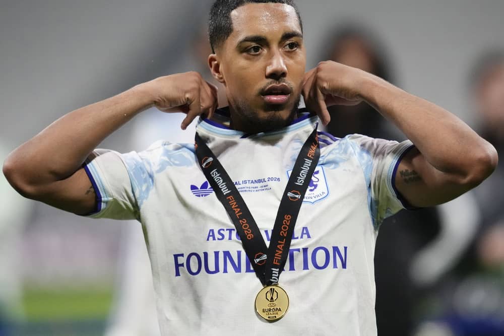Youri Tielemans with his Europ League winners medal