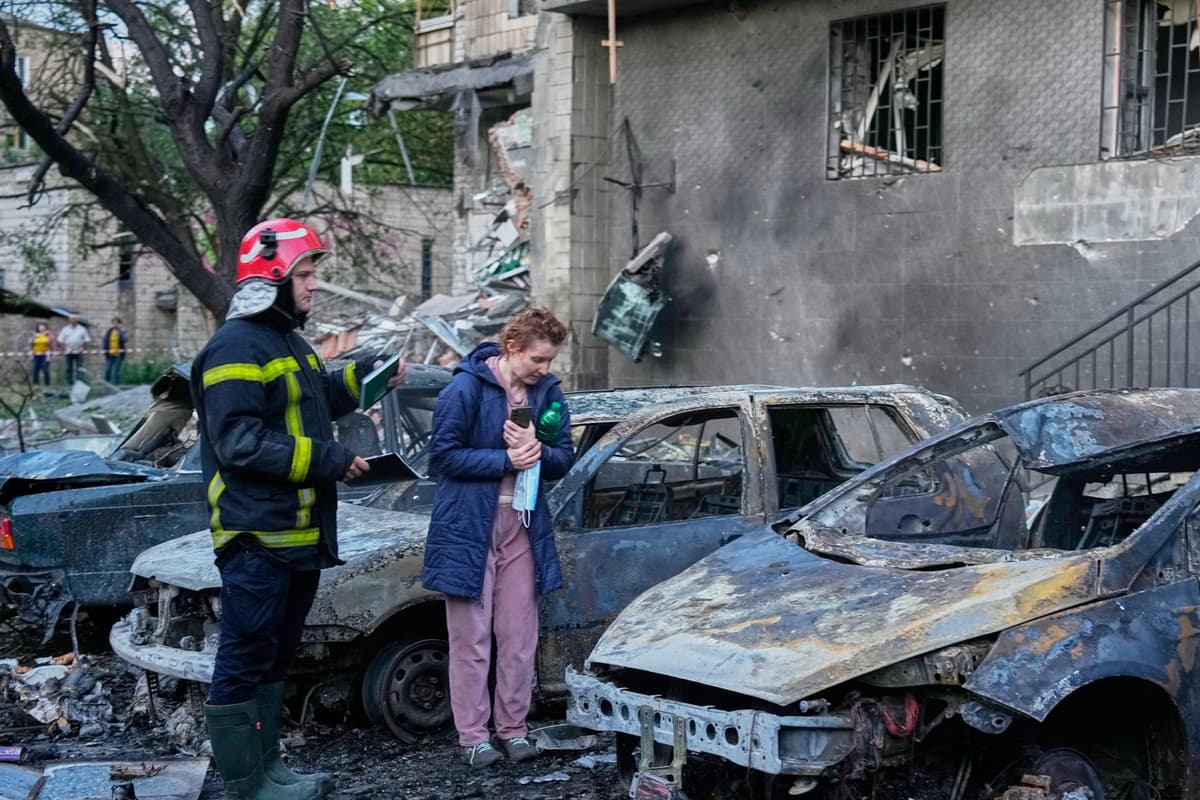 Russian attacks kill six and expose gaps in Ukraine’s air defences