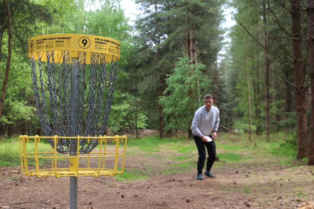 New nine hole disc golf course opens on Worcestershire and Shropshire ...