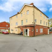 This well-maintained apartment building places residents within easy walking distance of the heart of Shrewsbury.