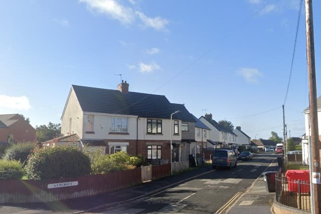 Police appeal to find men in tracksuits after attempted car theft in ...